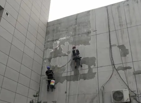 本溪市楼顶漏水维修公司分享下本溪市外墙防水的注意事项